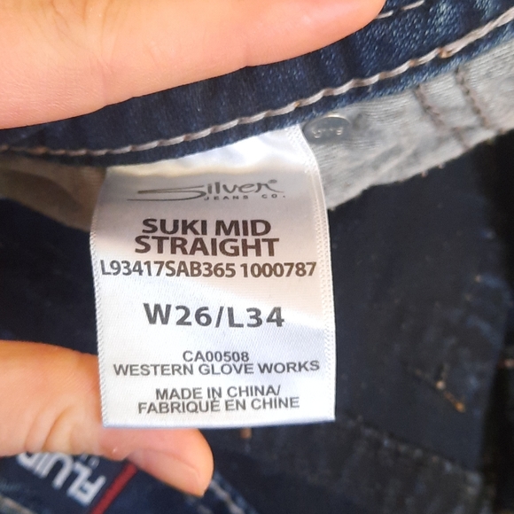 Silver Jeans - Picture 2 of 2